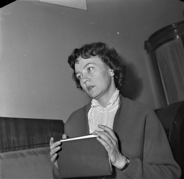 Фото "Актриса Московского художественного академического театра имени М ...