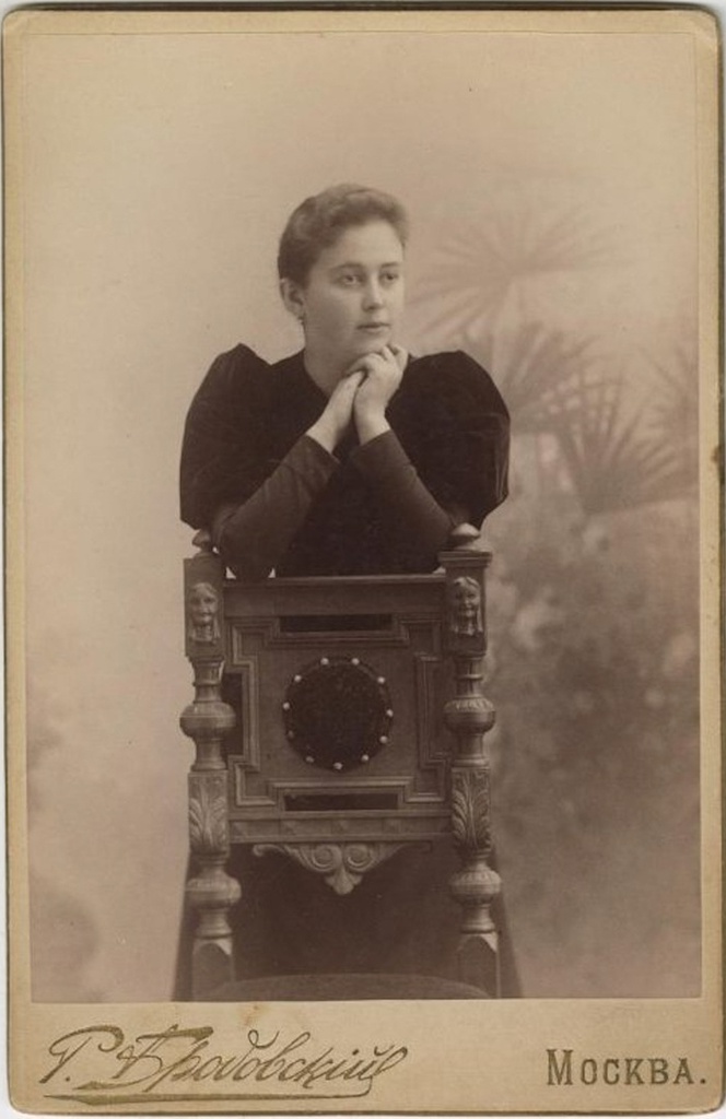 Женский портрет, 1890-е, г. Москва. 