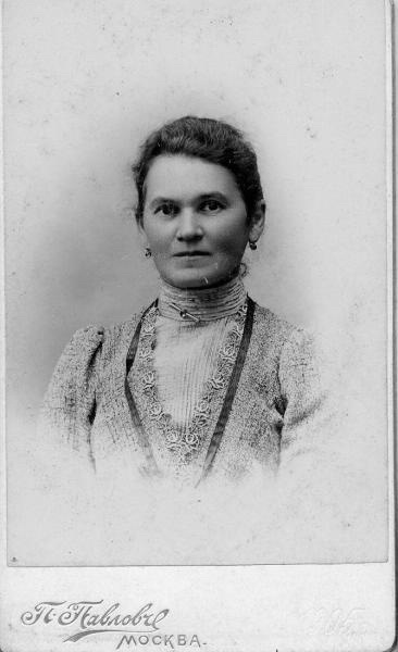 Женский портрет, 1905 год, г. Москва. Альбуминовая печать.