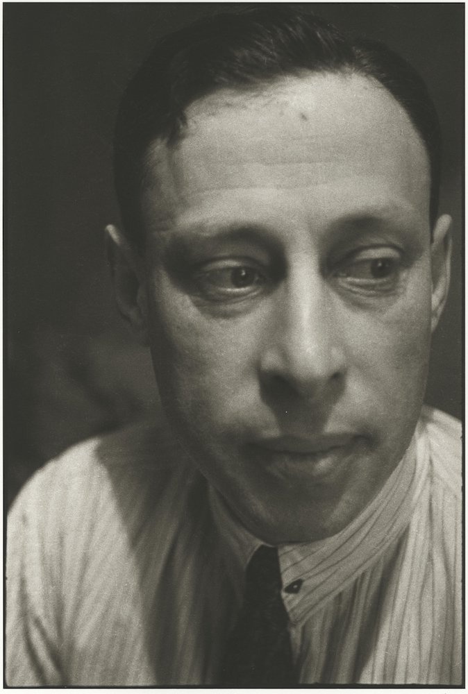 Фоторепортер Елеазар Лангман, 1935 год. Выставка «Фотограф Елеазар Лангман. Радикальный экспериментатор 1920–1930-х годов» и видеолекция «Макс Альперт. "Восстановление фактов"» с этой фотографией.