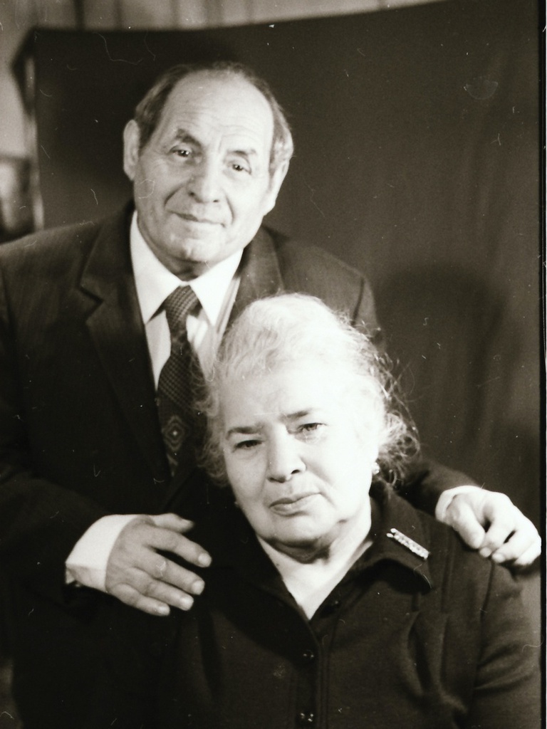 Писатель Илья Гордон с женой, 28 января 1985