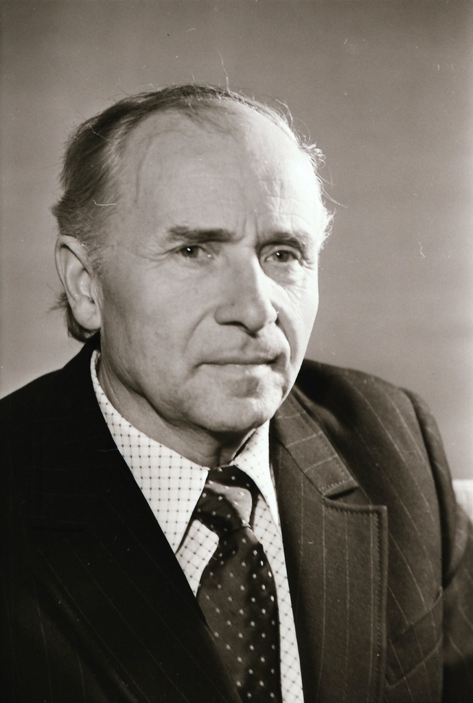 Писатель Михаил Годенко, 12 марта 1985