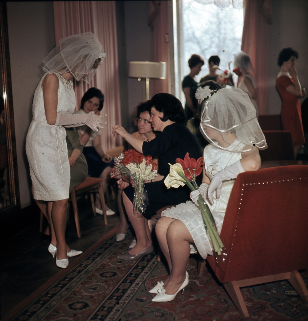 В ЗАГСе, 1960-е, г. Москва