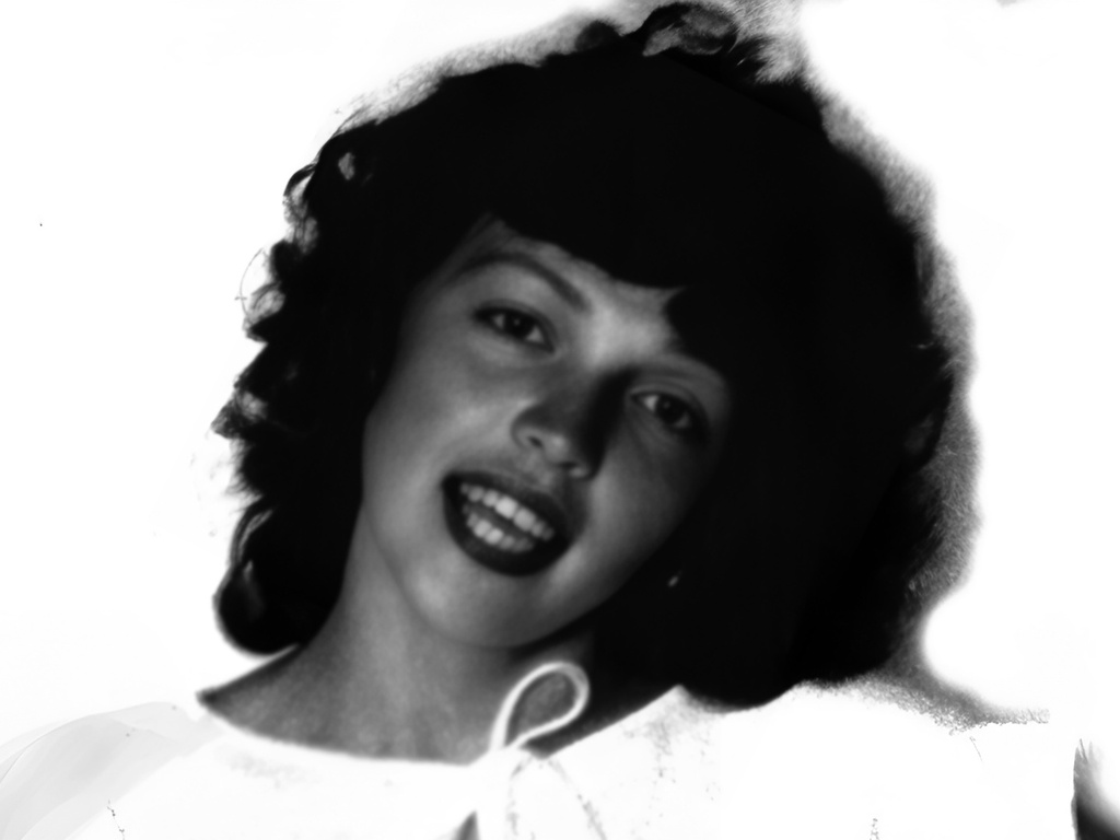 Людмила, 24 года, июль 1980, г. Томск. Людмила Николаевна Чухломина (25.12.1955–28.03.2017). На этом фото конца июля 1980 года, снятом в городе Томске, Людмиле 24 года.
