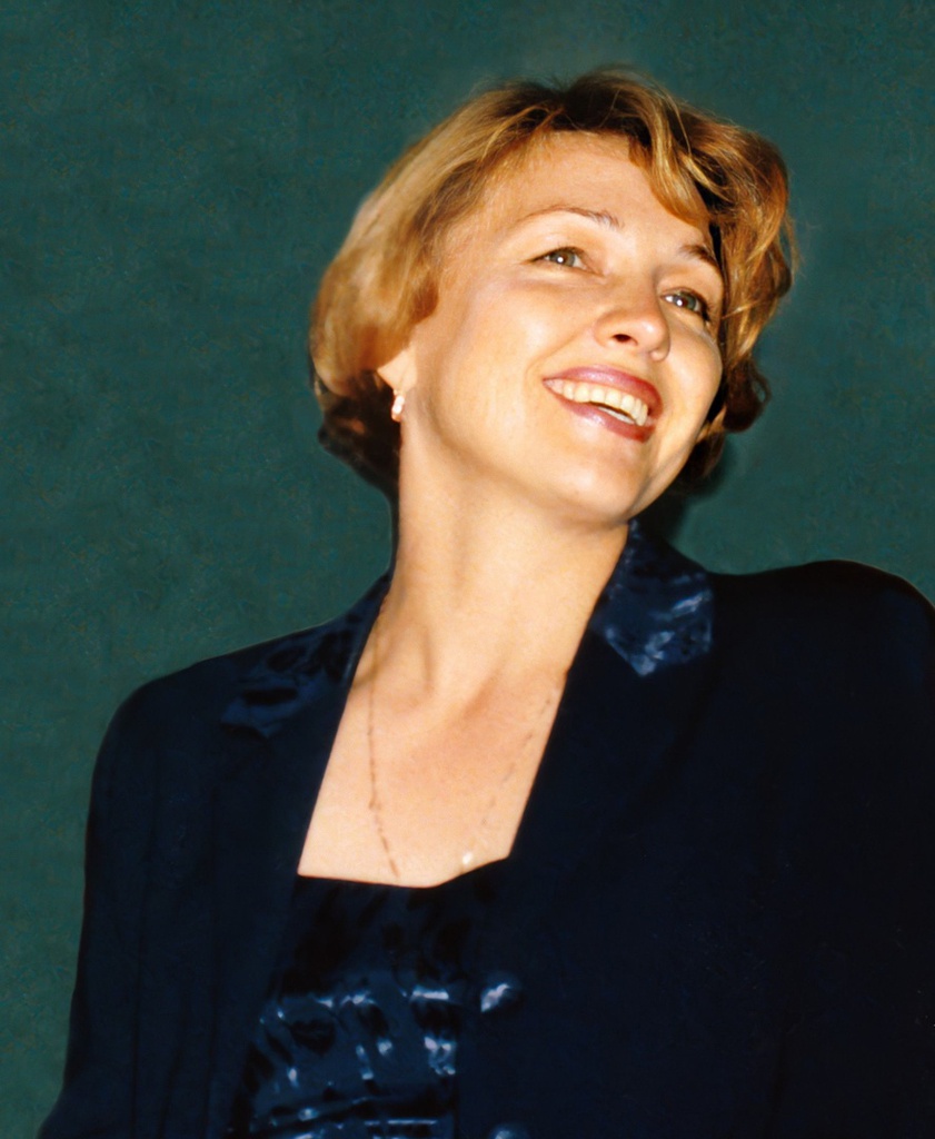 Людмила, 43 года, 14 сентября 1999, г. Томск. Людмила Николаевна Чухломина (25.12.1955–28.03.2017). На этом фото 14 сентября 1999 года, снятом в городе Томске, в Академгородке, Людмиле 43 года.