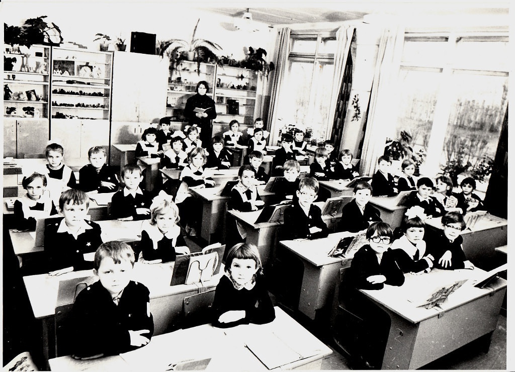 «Первый раз в первый класс», сентябрь 1982. Фотография из архива Дмитрия Верзилина.