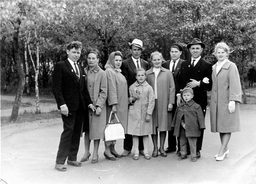 На вечерней прогулке, 1 мая 1966, г Белгород