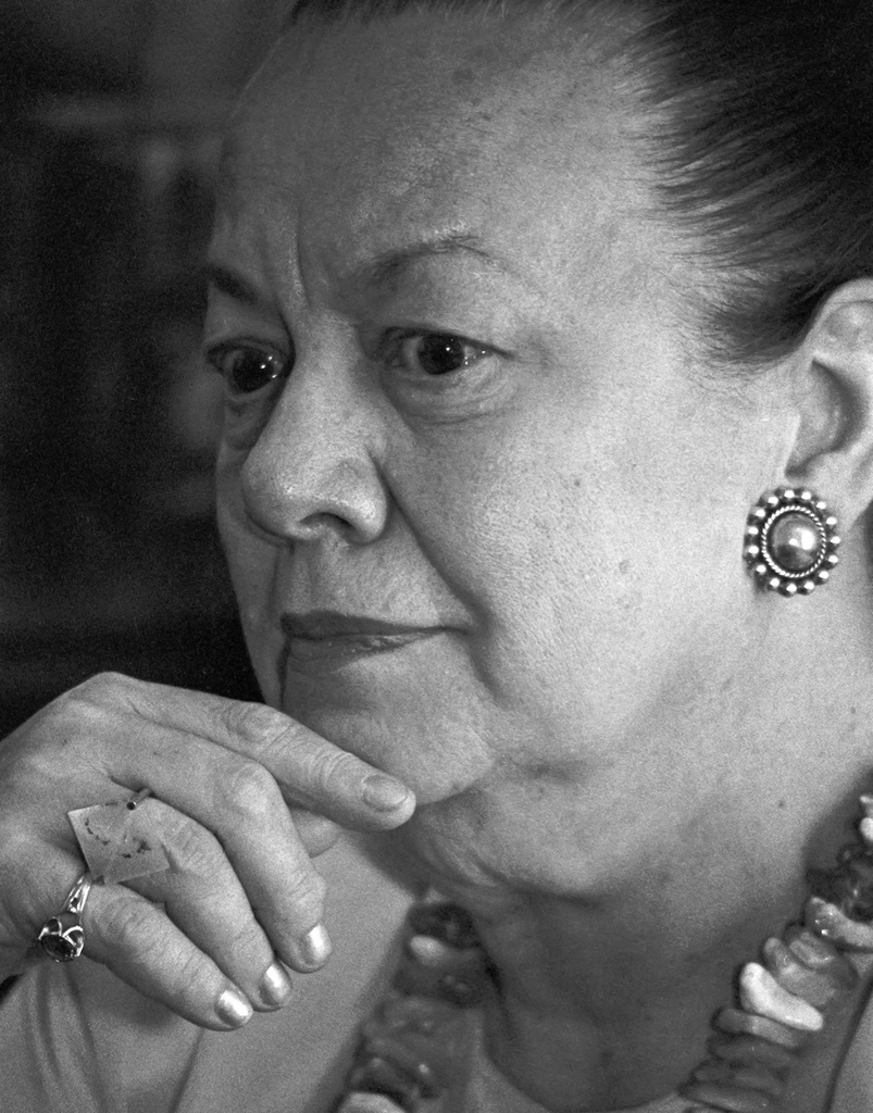 Дочь Владимира Маяковского Хелен Патрисия Томпсон (Елена Владимировна Маяковская), 22 июля 1993, г. Москва. 