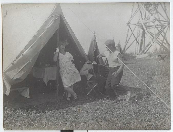 Выходной в геодезической бригаде, 1929 год