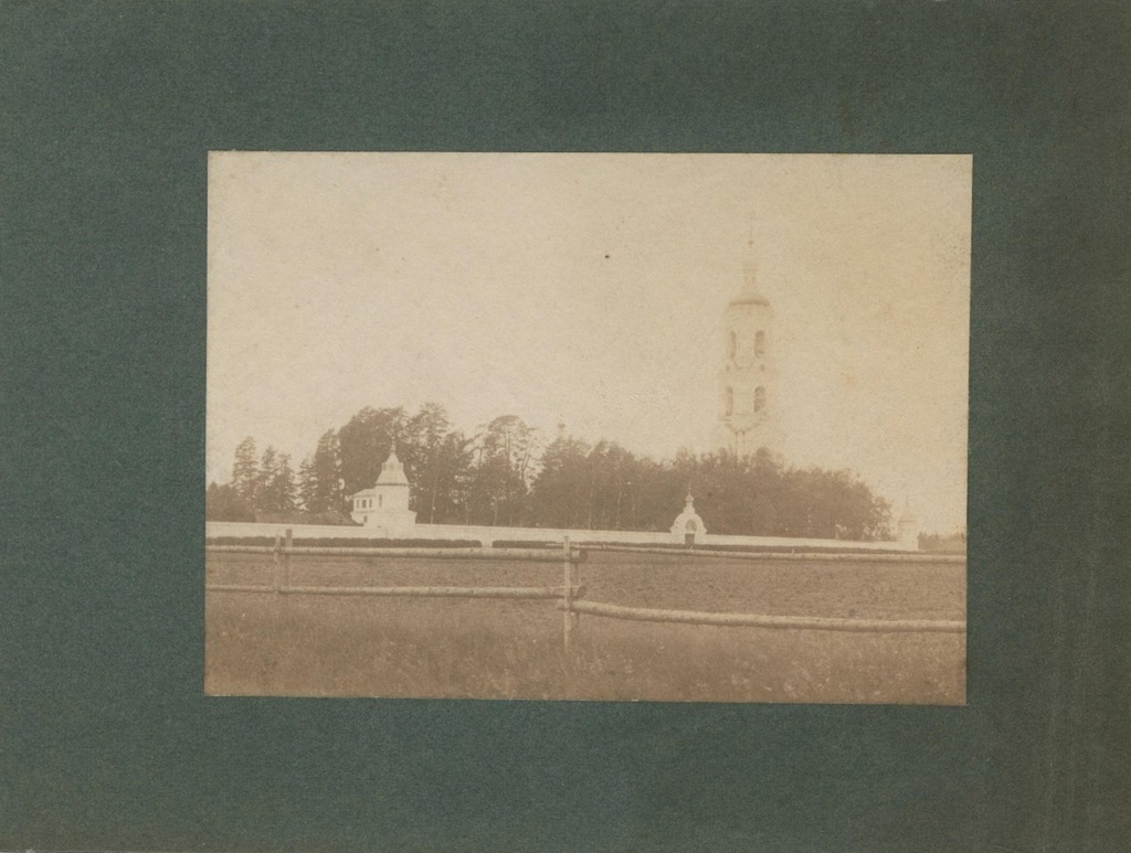 Николо-Берлюковская пустынь, 1902 - 1903, Московская губ., Богородский у.. 91-метровая колокольня строилась с 1895 по 1899 год по проекту московского архитектора Александра Каминского.Соленая бумага.