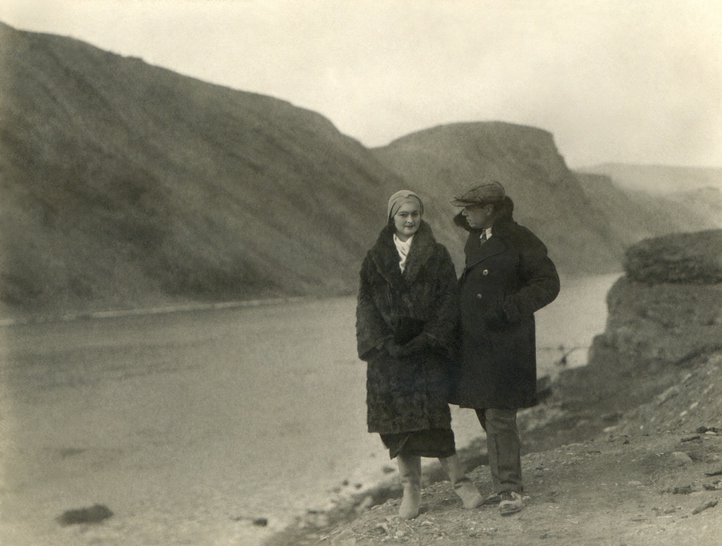 Автопортрет с женой на берегу реки Куры, 1932 год, Грузинская ССР