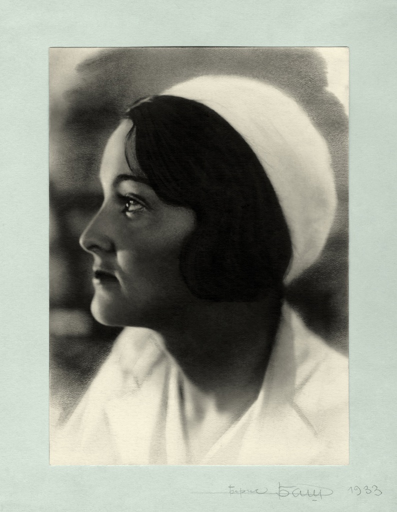 Портрет жены, 1933 год, г. Москва