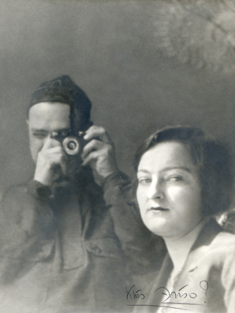 Автопортрет с женой, 1939 год, г. Москва