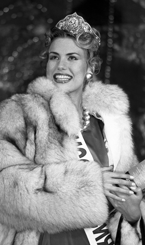 «Вице-мисс Россия» первого конкурса красоты «Мисс Россия» Ольга Сысоева, 5 сентября 1993, г. Москва