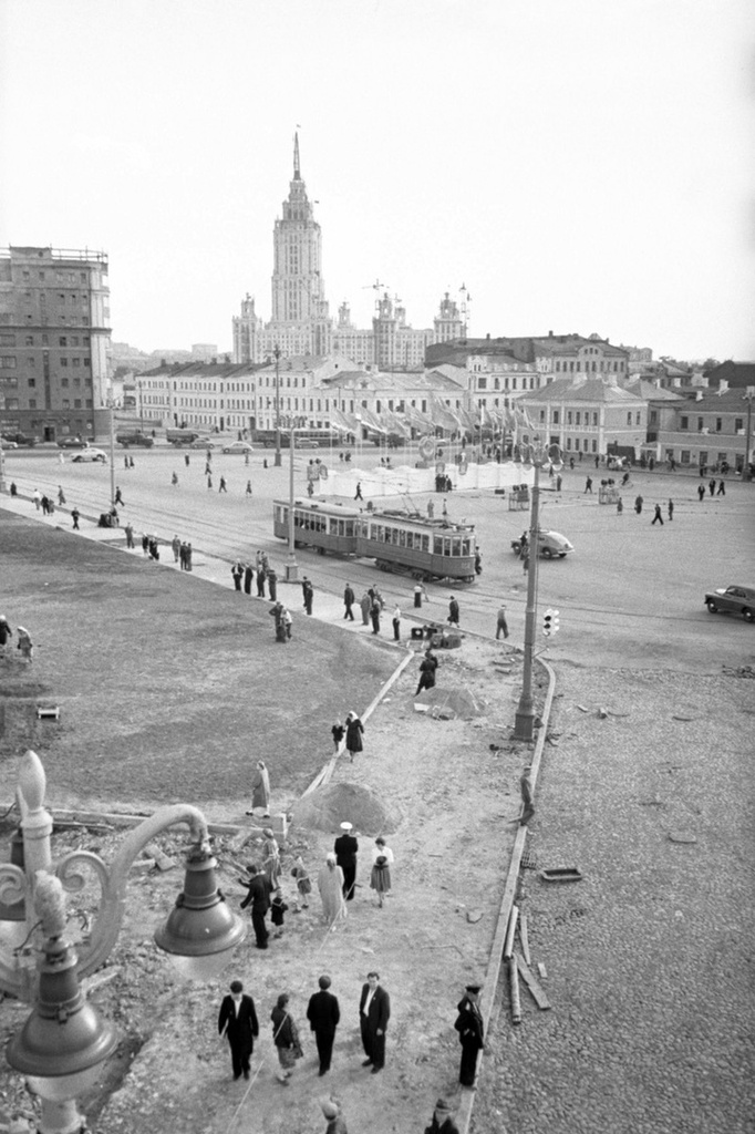 Панорама реконструированной лощади у Киевского вокзала, 24 июня 1954, г. Москва