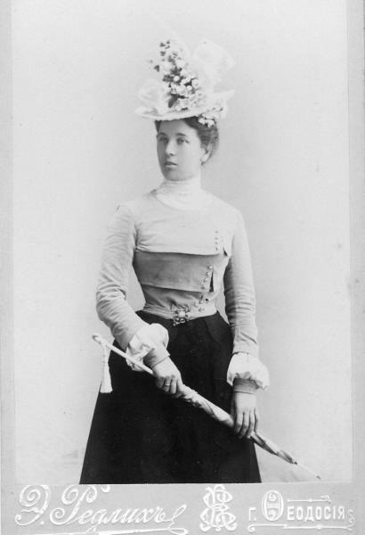Портрет девушки, 1900-е, Таврическая губ., Крым, г. Феодосия