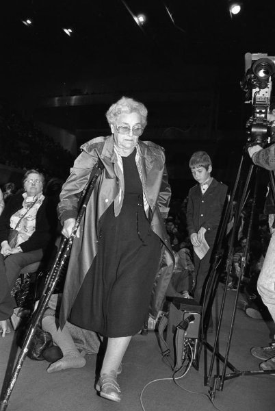 Оздоровительный сеанс психотерапевта Анатолия Кашпировского, 30 сентября 1991, г. Москва. Дворец спорта «Динамо».