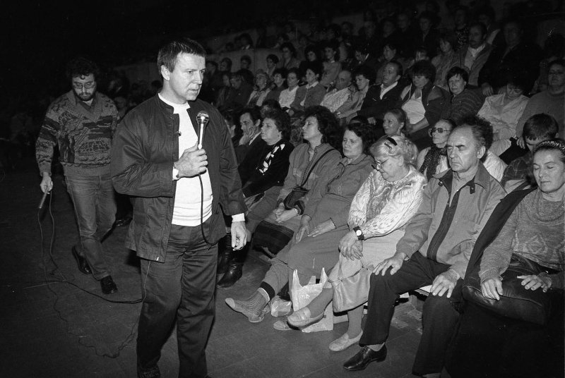 Оздоровительный сеанс психотерапевта Анатолия Кашпировского, 30 сентября 1991, г. Москва. Дворец спорта «Динамо».