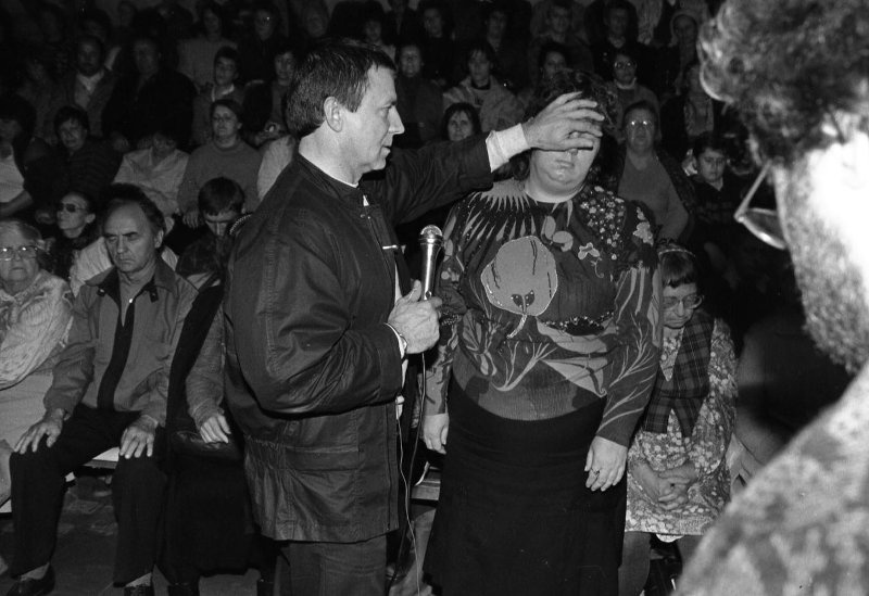 Оздоровительный сеанс психотерапевта Анатолия Кашпировского, 30 сентября 1991, г. Москва. Дворец спорта «Динамо».