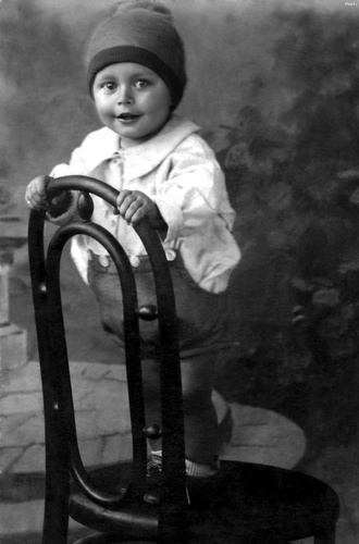 Детский портрет в фотоателье, 1927 год, г. Кисловодск