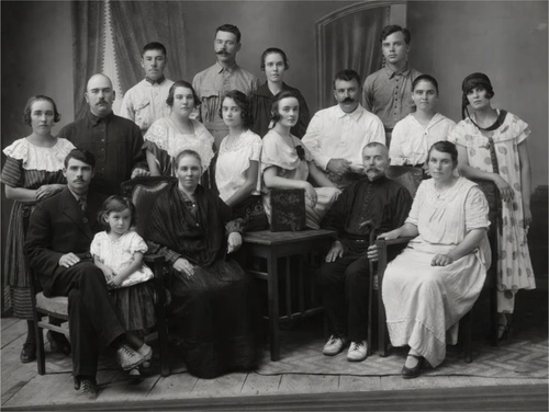 Семья кубанского казака Иона Литвиненко, 30 мая 1930 - 30 сентября 1930, г. Краснодар