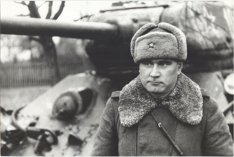 Полковник Иван Якубовский, командир 91-й танковой бригады, 1944 год. 1-й Украинский фронт.