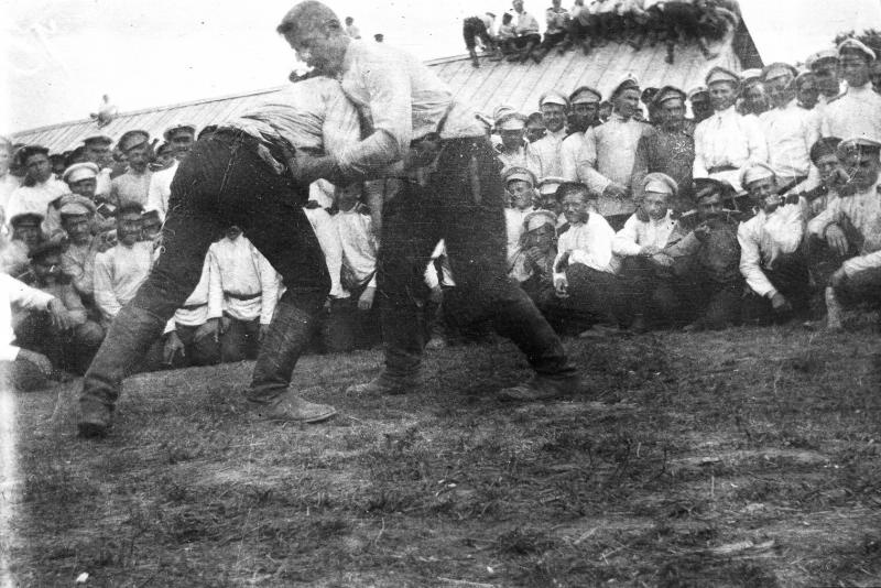 Русско-японская война. Соревнования по борьбе, 27 января 1904 - 23 августа 1905, г. Владивосток (?)