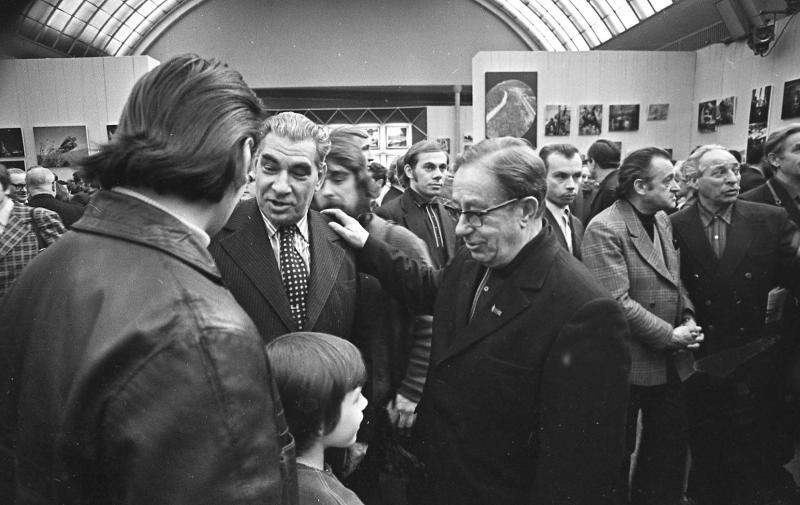Открытие фотовыставки, посвященной ХХV съезду КПСС, 1976 год, г. Москва