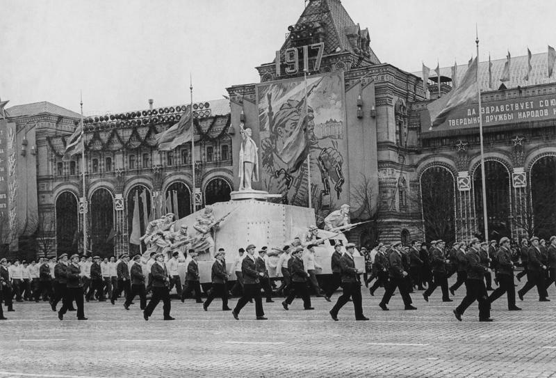 40 лет Советской власти, 7 ноября 1957, г. Москва. Выставка «Москва праздничная» с этой фотографией.