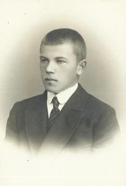 Портрет молодого человека, 1910 - 1914, г. Санкт-Петербург