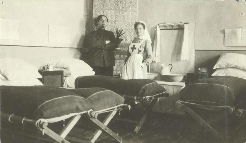В больничной палате, 1914 - 1918. Из серии «Хроники жизни полевого госпиталя».