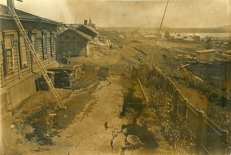 Последствия оползня. Подгорная часть Симбирска., май 1915, г. Симбирск. С 1924 года - Ульяновск.
