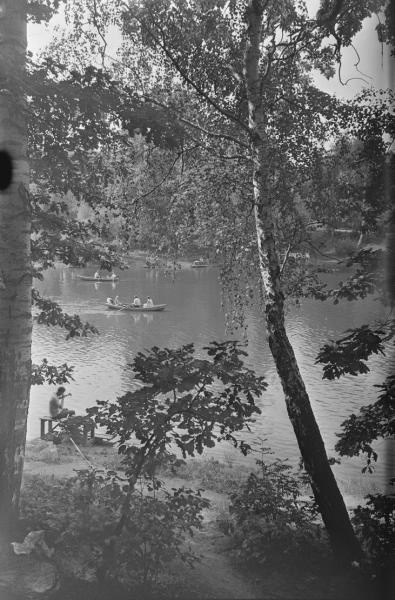 Лодки на пруду, 1950-е