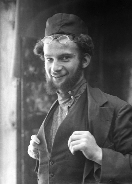 Портрет неизвестного, 1913 год, г. Галич. Выставка «Бакенбарды» с этой фотографией.