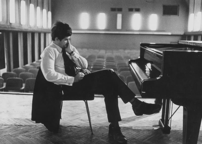 Пианист Эмиль Гилельс, 1955 - 1959, г. Москва. Выставка «Лучшие фотографии пианистов» с этой фотографией.