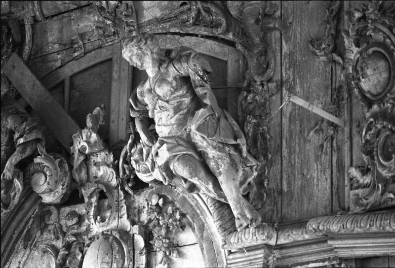 Настенная скульптура Тронного зала, 1970-е, Ленинградская обл., г. Пушкин. Большой Екатерининский дворец.