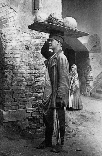 Сухаревский рынок. Продавец арбузов, 1 января 1900 - 31 января 1909, г. Москва