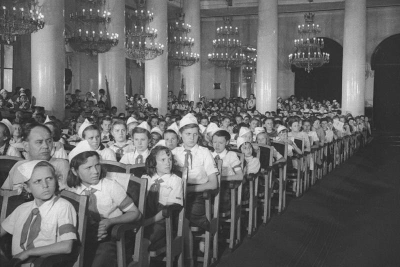 Слет пионеров в Колонном зале Дома Союзов, 1940 год, г. Москва
