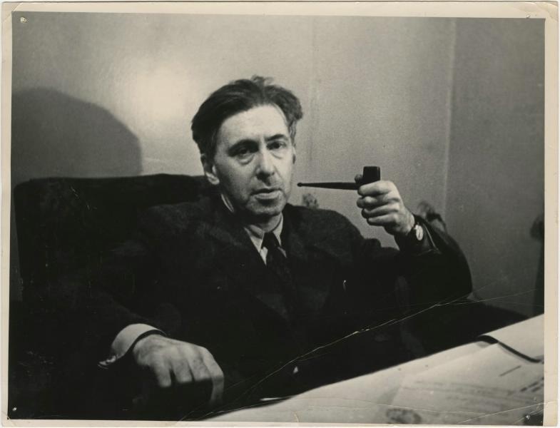 Илья Эренбург, 1941 год. Видеовыставка «Илья Эренбург» с этой фотографией.