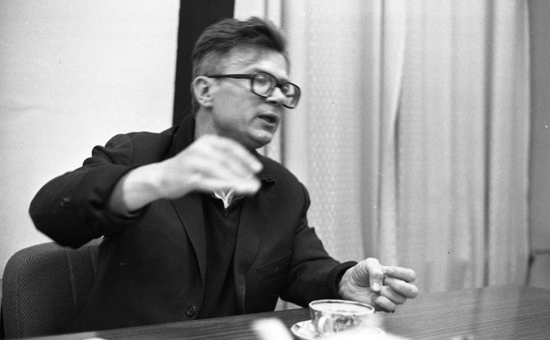 Эдуард Лимонов в редакции журнала «Юность», 11 января 1989 - 30 ноября 1989, г. Москва