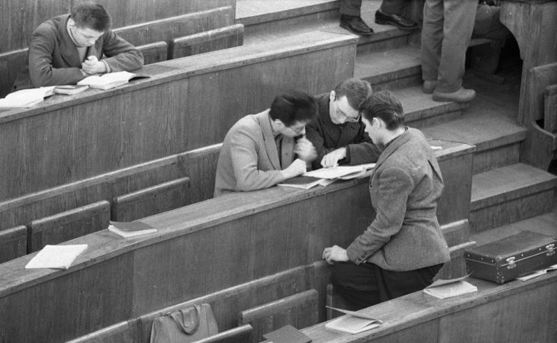 В аудитории, 1963 - 1964, г. Москва