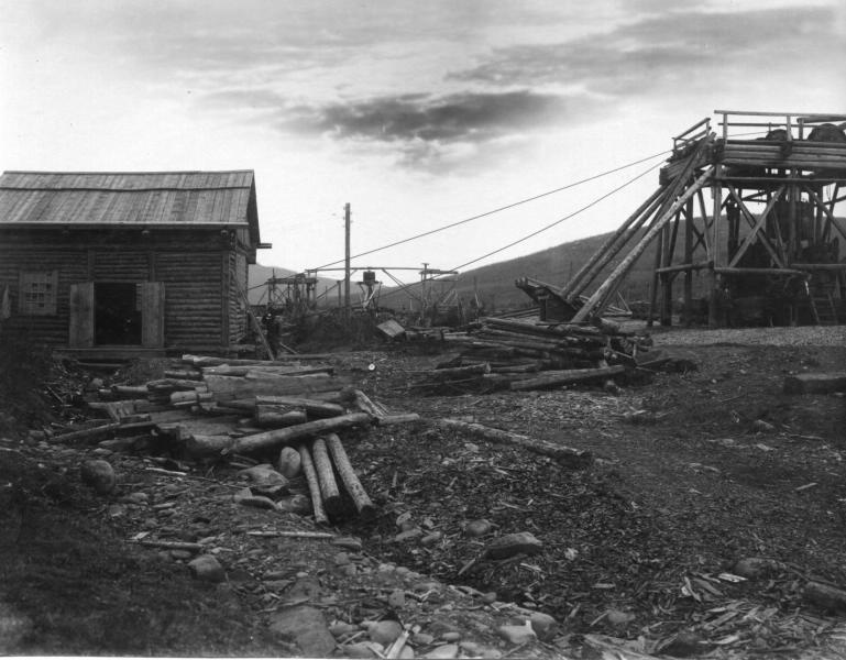 Электрический подъем песка из шахты Александлро-Невского прииска, 1900-е, Сибирь