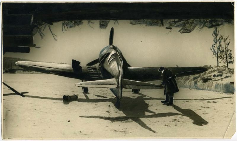Самолет ЛА-5 в укрытии, 22 ноября 1941 - 31 декабря 1945