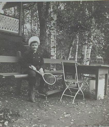 Мальчик с ракеткой, 1900-е