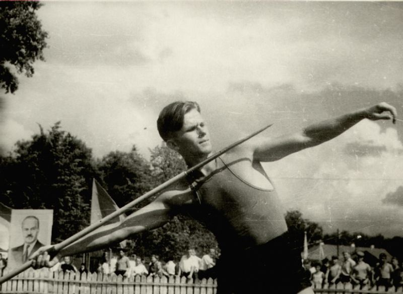 Javelin throwing History