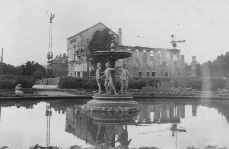 Без названия, 1960-е, г. Калининград, пр-т Мира. Из семейного архива Г. В. Смутеноковой.