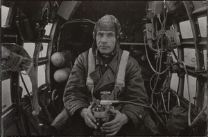 Герой Советского Союза штурман Сергей Дуплий, май 1944. Выставка «К взлету готов!»,&nbsp;«Железные птицы»&nbsp;и&nbsp;«20 лучших фотографий Евгения Халдея» с этой фотографией.