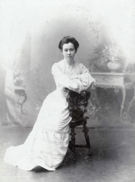 Женский портрет, 1899 - 1900, г. Москва