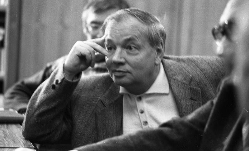 Андрей Вознесенский в редакции журнала «Юность», 1991 год, г. Москва