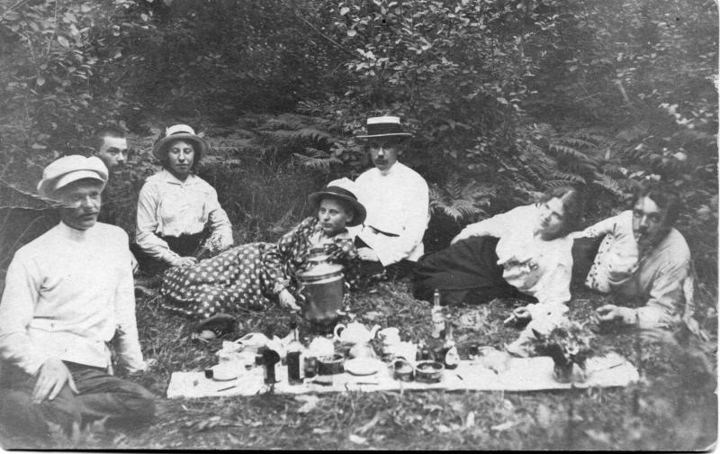 Пикник, 1910-е